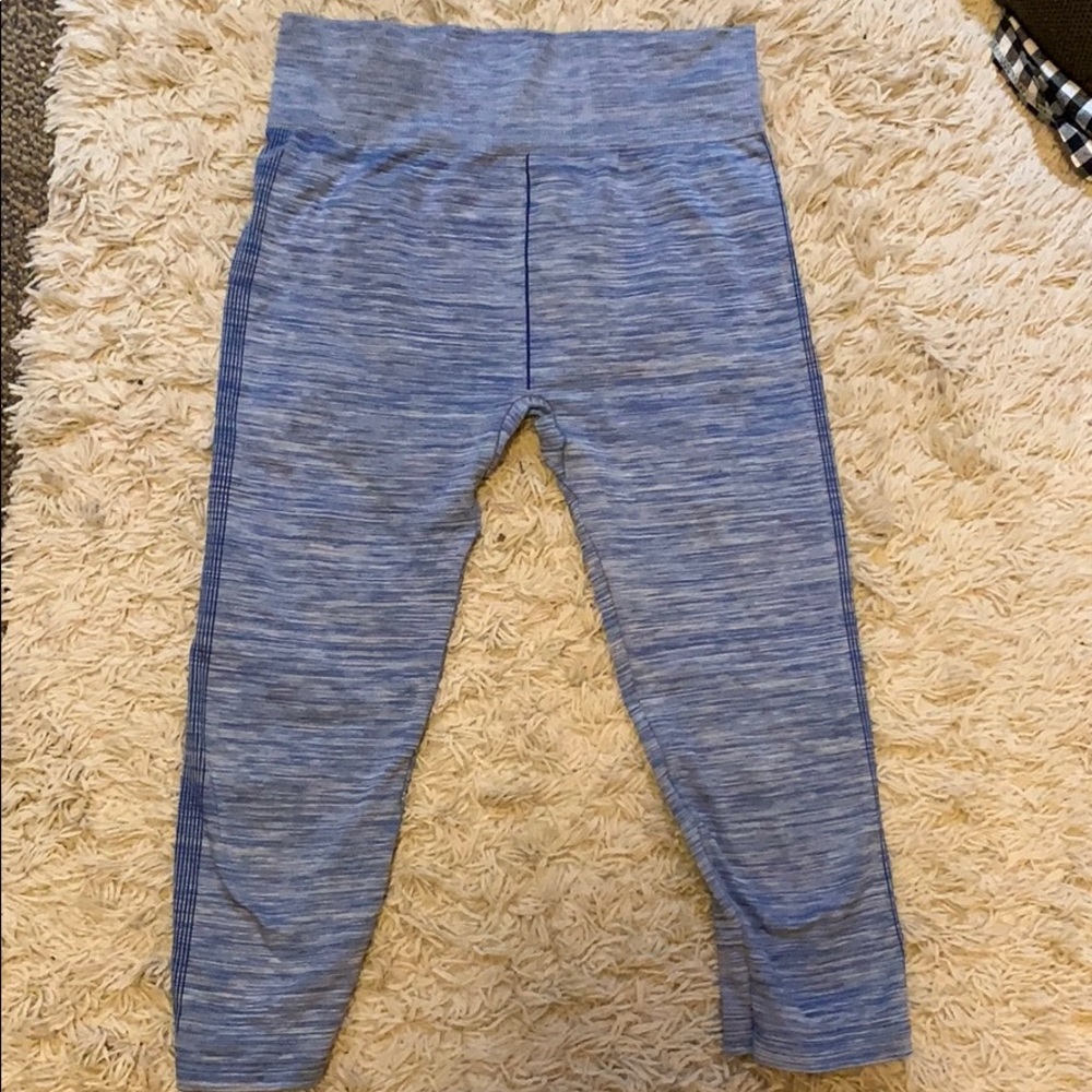 BLUE CROPPED WORKOUT LEGGINGS